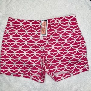 Vineyard Vines whales tail shorts NWT